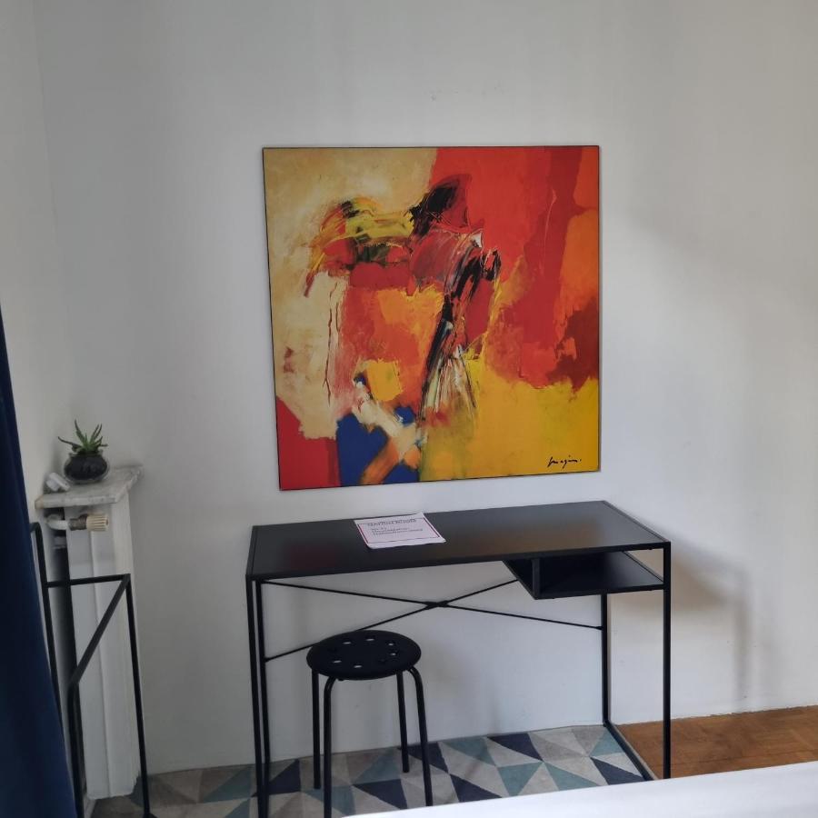 Double Bed Room Homestay Shared Accommodation 파리 외부 사진